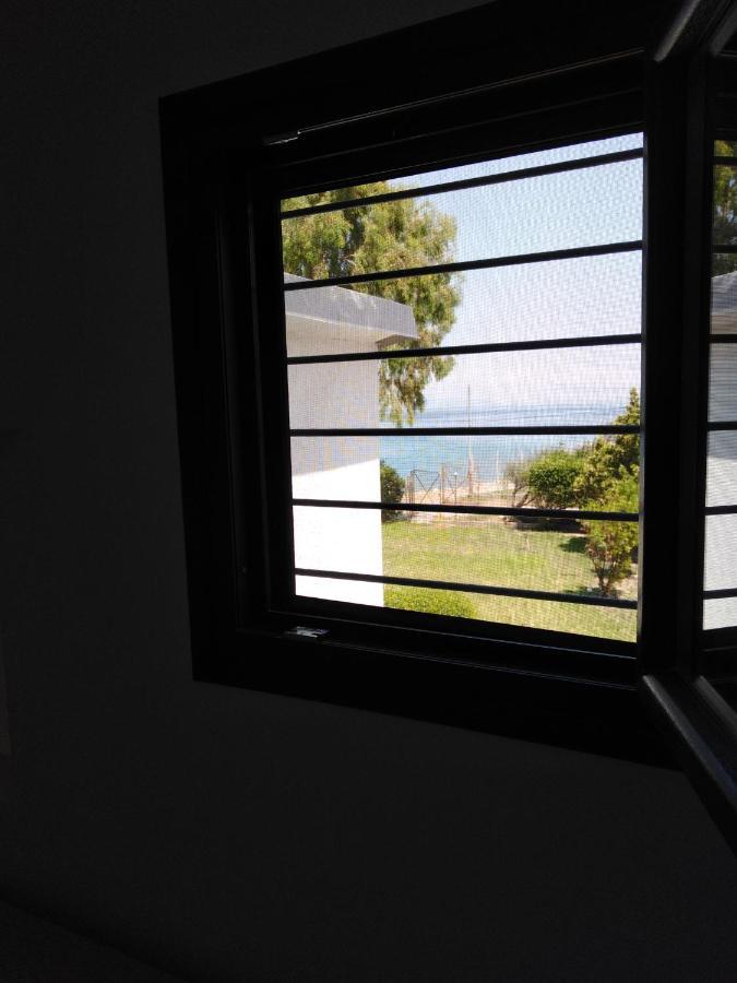 Σπίτι με σοφίτα μπροστά στη θάλασσα Βίλα Τράπεζα Εξωτερικό φωτογραφία